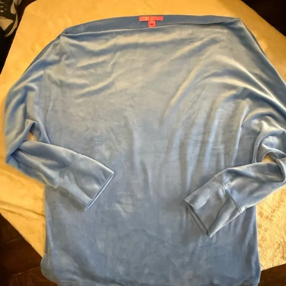 Lilly Pulitzer Blue Velvet Off-Shoulder Sweater – Women’s XXL – EUC - Picture 2 of 7